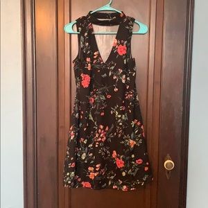 Juniors V-neck Floral Dress